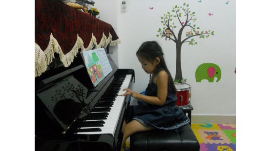 Học đàn piano cho bé 4 tuổi - Giải đáp những thắc mắc thường gặp