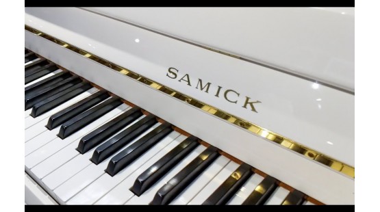 Samick JS118 – Cây piano đẹp, giá tốt cho người mới