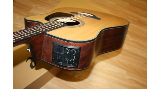 Đàn guitar gỗ laminate và gỗ nguyên tấm (solid)