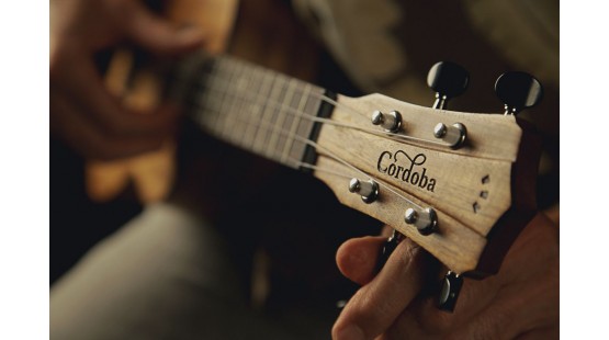 Tại sao Cordoba Guitars lại là lựa chọn của những tay chơi đàn sành điệu?
