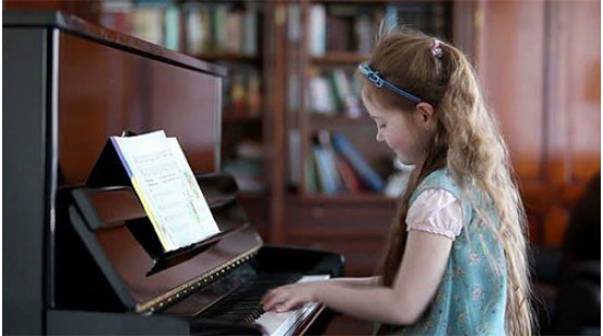 Học đàn piano từ mấy tuổi thì tốt cho sự phát triển của trẻ