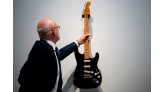 Cây guitar Fender Stratocaster màu đen của David Gilmour