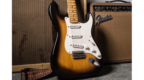 FENDER STRATOCASTER & FENDER TELECASTER – LƯU DANH HUYỀN THOẠI