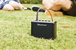 Blackstar Fly 3 - Chiếc amply tí hon cho âm thanh khổng lồ