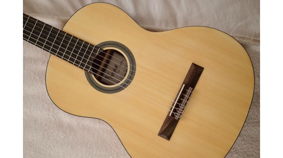 Cordoba C1M là cây đàn guitar dây nylon hoàn hảo cho học sinh