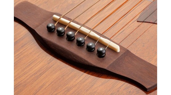 Ngựa đàn guitar là gì và vai trò của nó