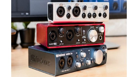 Sản xuất âm nhạc tại nhà: Tại sao bạn cần có audio interface?