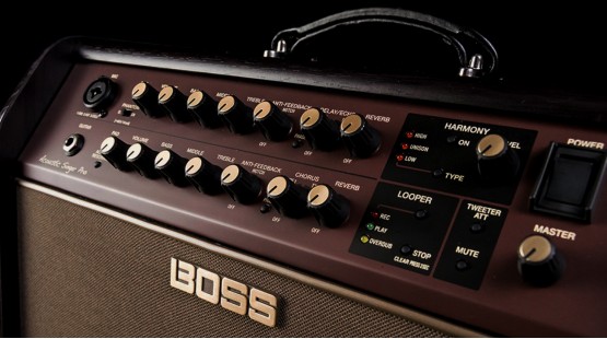 Boss ACS Pro: Chiếc amp hoàn hảo cho guitar acoustic.