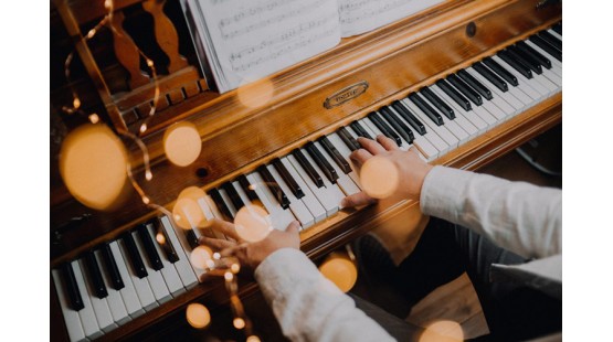 5 mẹo để cải thiện khả năng chơi piano bằng tay trái