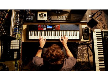 Casio ra mắt đàn điện tử mang đến một cách chơi mới độc đáo để thưởng thức âm nhạc