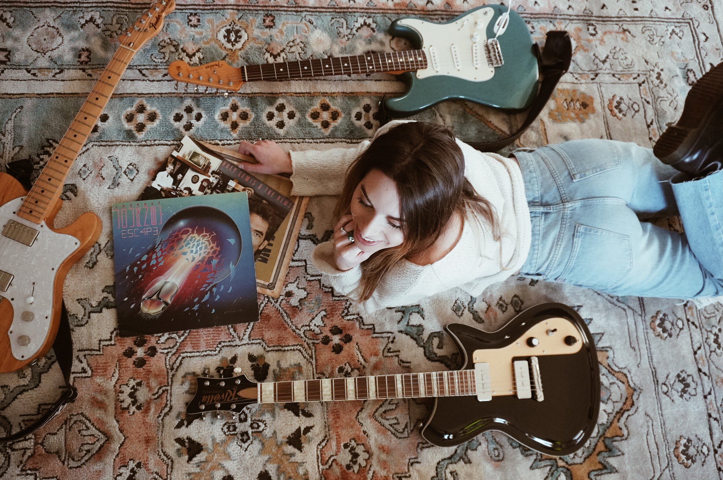 Những yếu tố cần quan tâm khi chọn đàn guitar điện cho người mới chơi