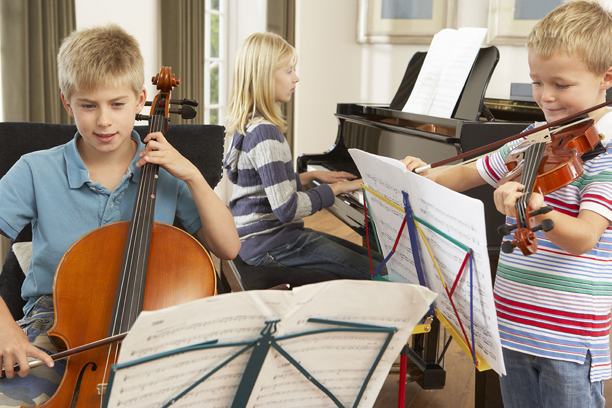 Khảo sát cho thấy 9 trong 10 đứa trẻ muốn học một loại nhạc cụ