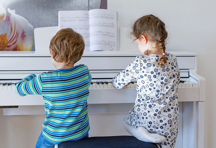 3 cây piano điện giá 20 triệu nên mua để học nhạc trong mùa hè này