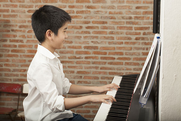 Những yếu tố cần biết khi lần đầu mua đàn piano điện