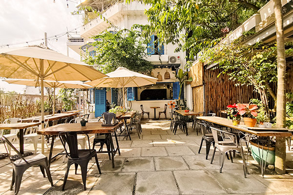 Âm thanh quán cafe gồm những thiết bị nào?