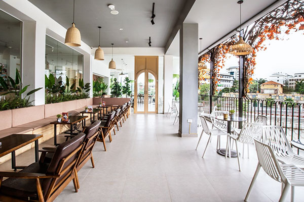 Âm thanh quán cafe gồm những thiết bị nào?