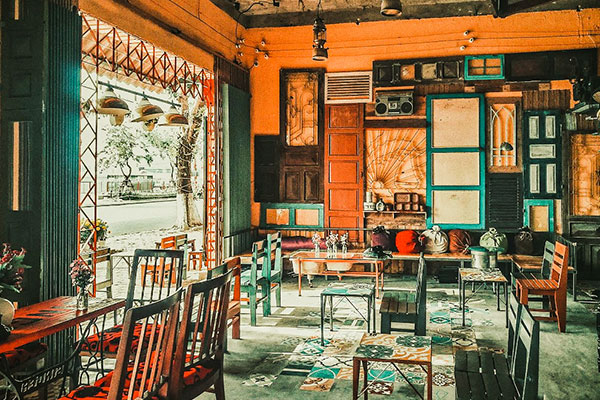 Âm thanh quán cafe gồm những thiết bị nào?