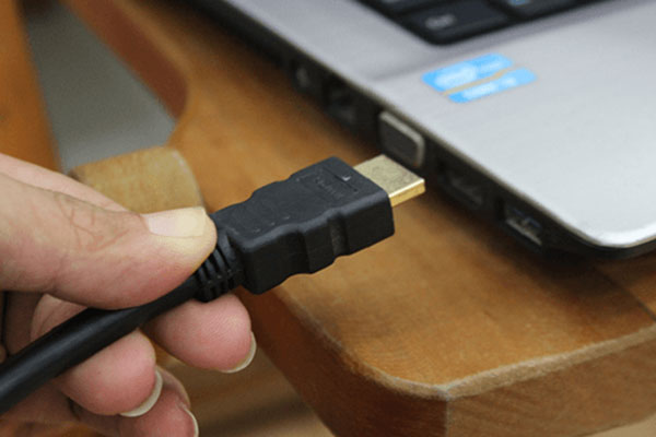 Kiểm tra kết nối micro có dây với máy tính bằng phần mềm thu âm