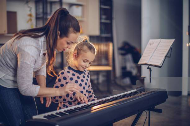 4 tips cho ba mẹ bận rộn giúp trẻ mầm non hứng thú với piano 