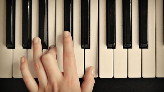 Một vài lời khuyên thực hành piano cho người mới bắt đầu và tầm trung